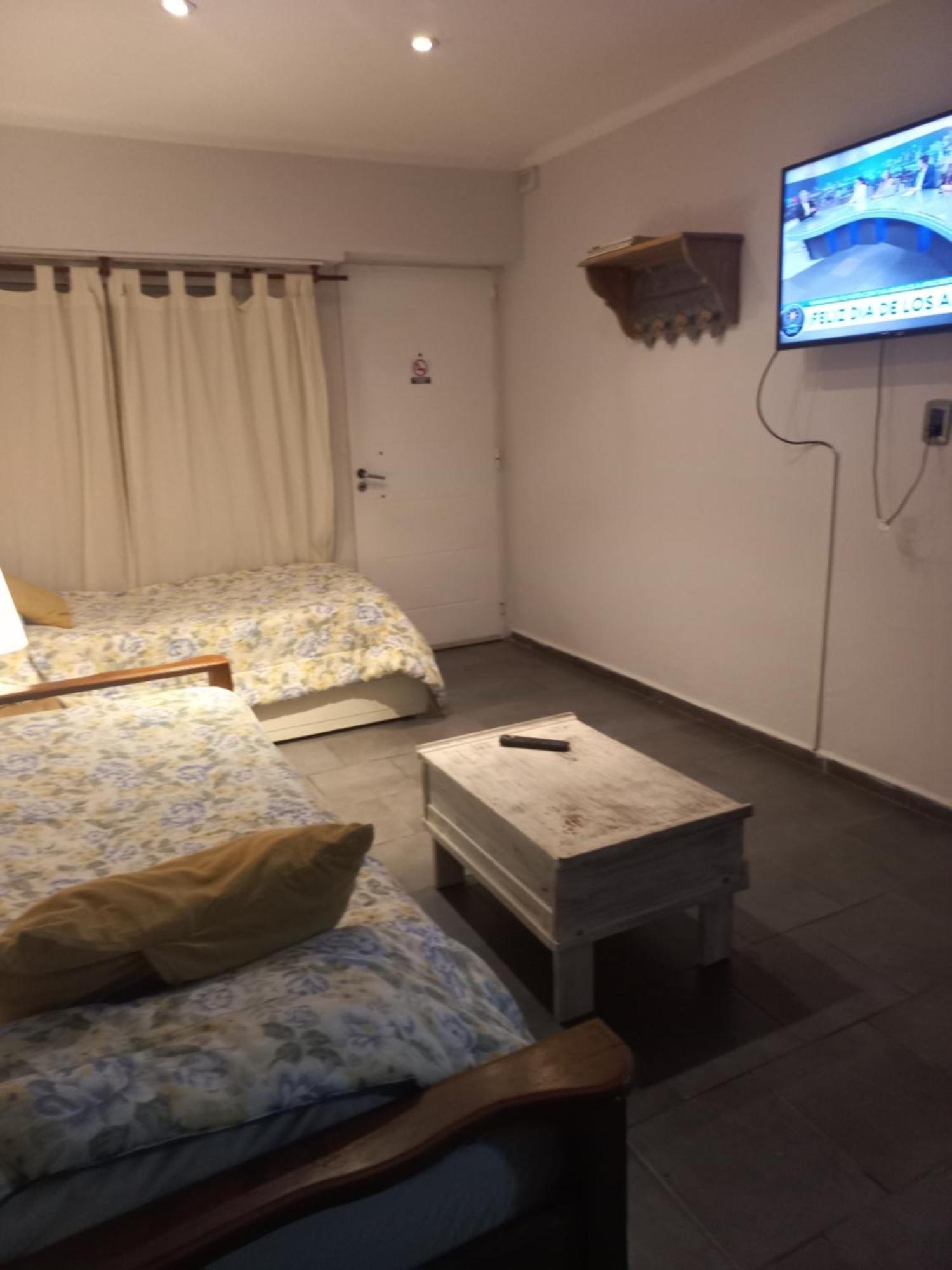 La Biblioteca Apartment Olavarria Phòng bức ảnh